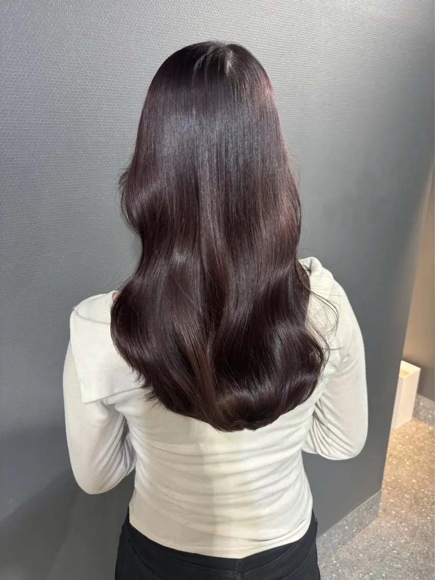 カラー 上山 結菜のヘアスタイル