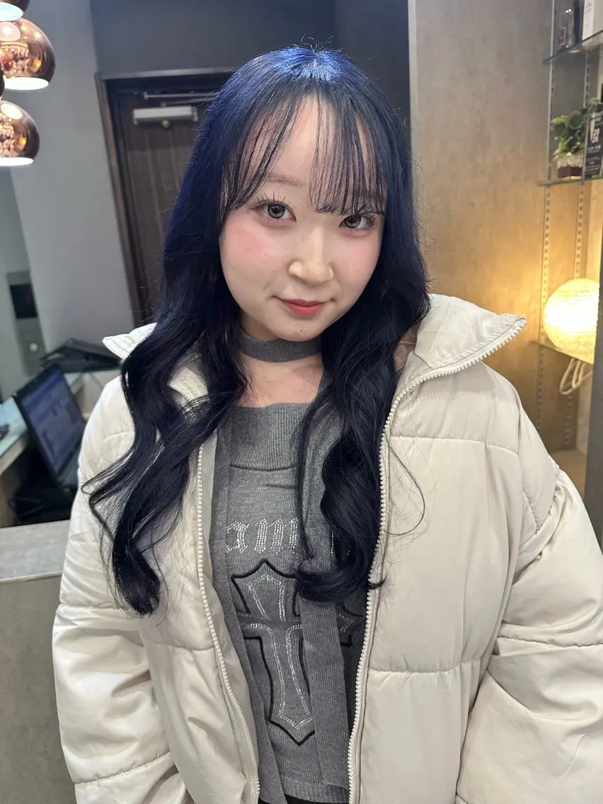 セミロング カラー ブリーチ ブラウンカラー ケアブリーチ 透明感カラー ダブルカラー カット ヘアカラー トリートメント 天神暖色カラー レイヤー・髪質改善のヘアスタイル
