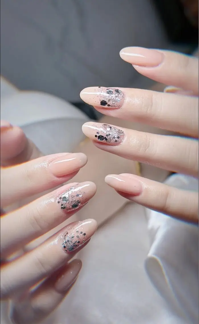 ネイル 長さ出し フレンチネイル ジェルネイル ガラスフレンチ 韓国ネイル ハンドネイル Minette nailHuongのネイルデザイン