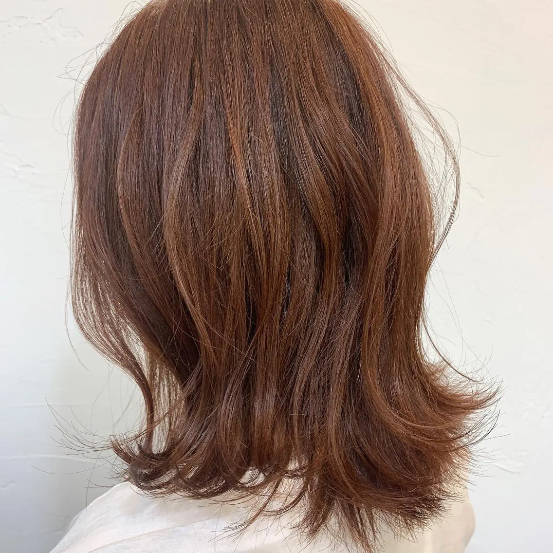 セミロング CHIC 岩下真衣のヘアスタイル