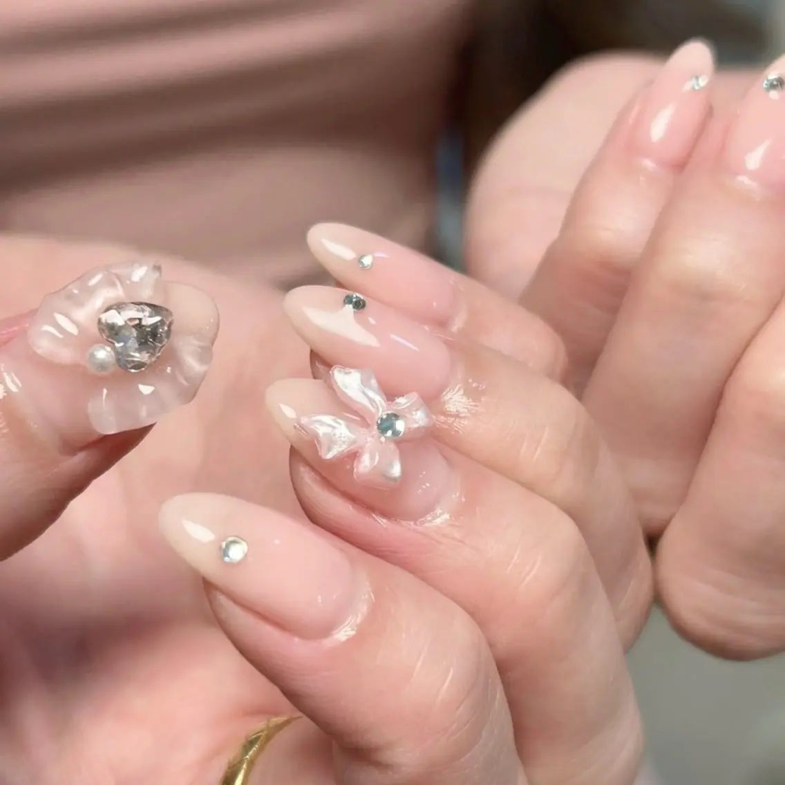 ネイル キラキラネイル 韓国ネイル 水色 マグネットネイル ミラーネイル ハンドネイル ハンドケア Akina Nail 亀戸のネイルデザイン
