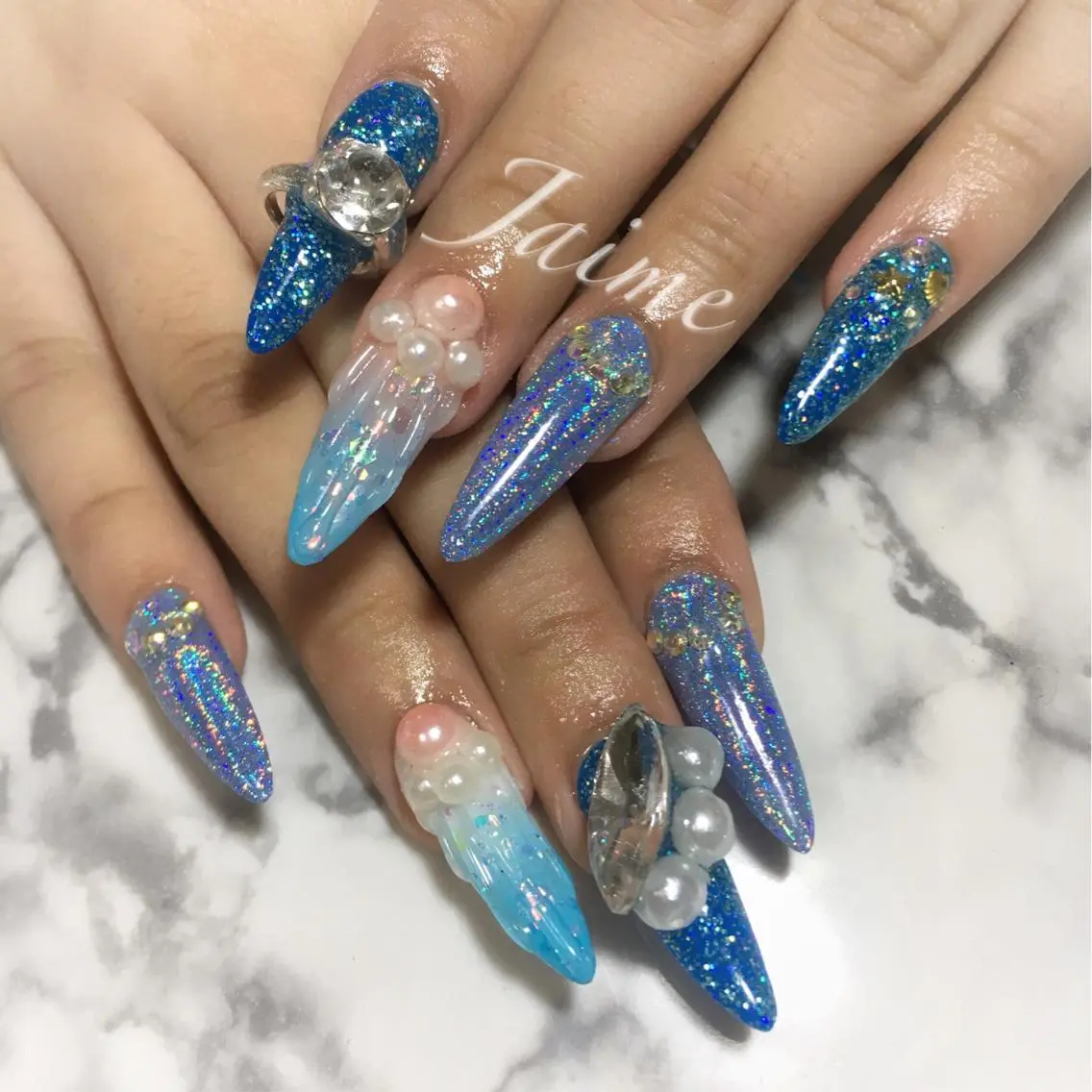 ロング ネイル Jaime Yuiのネイルデザイン