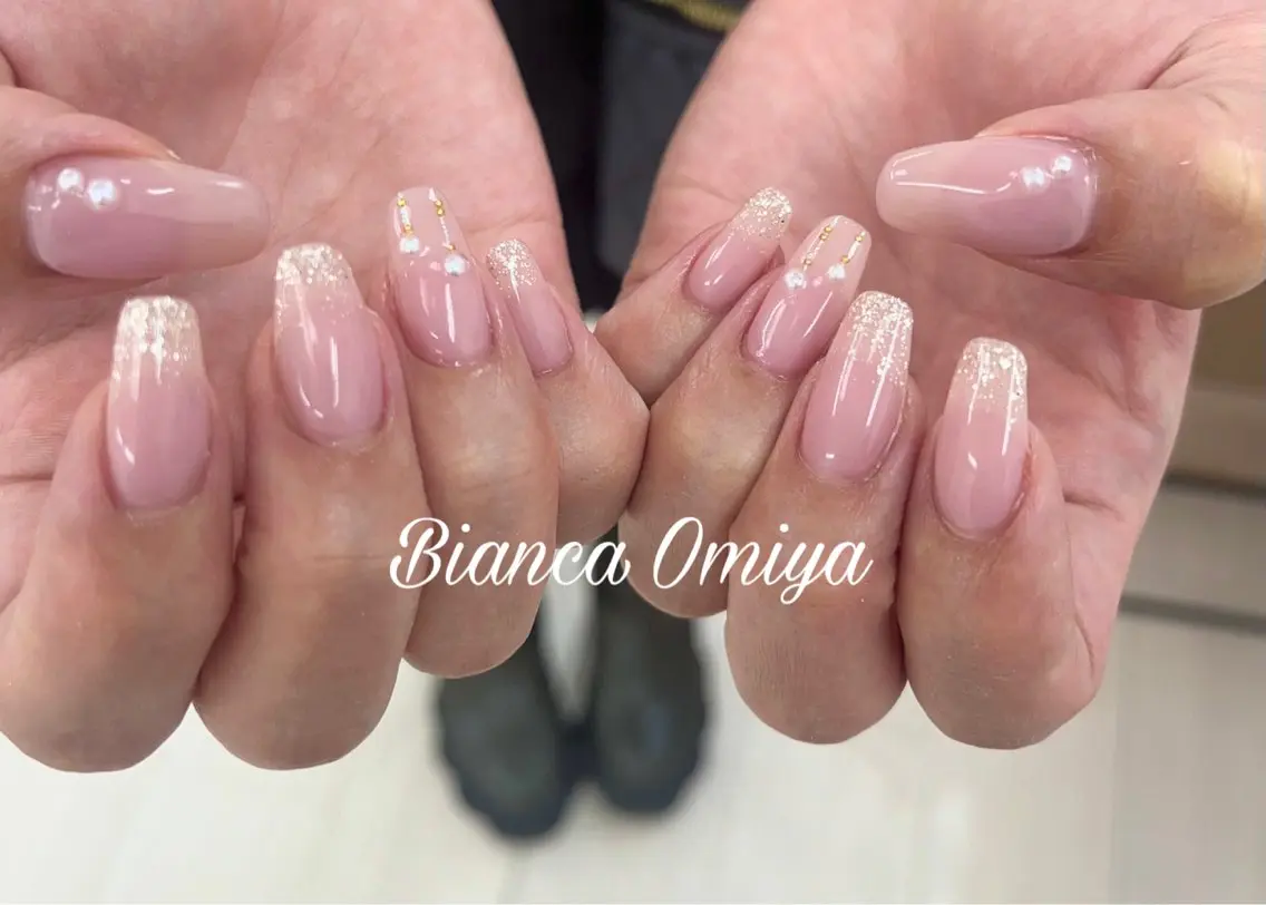 ネイル フラッシュネイル フレンチネイル ジェルネイル グラデーション マグネットネイル Bianca大宮 入江のネイルデザイン