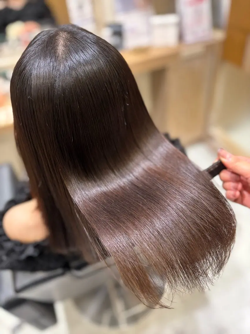 ミディアム カット ヘアカラー トリートメント ヘッドスパ 透明感ツヤカラー/ 縮毛矯正/静岡のヘアスタイル