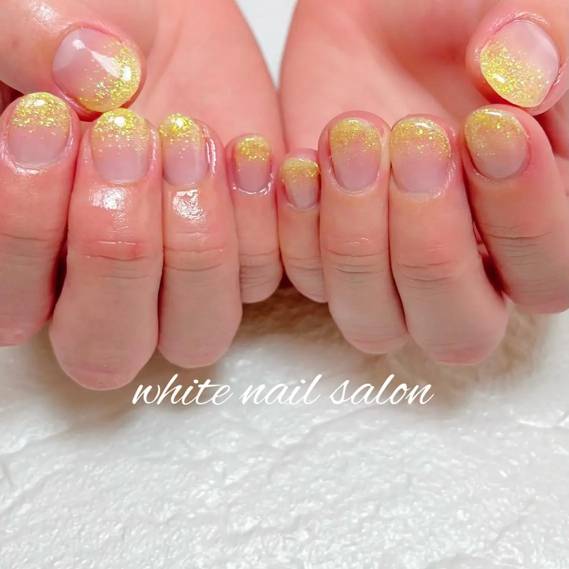 ネイル フットネイル ジェルネイル ハードジェル ラメ(グリッター) 持ち込み white nail salonのネイルデザイン