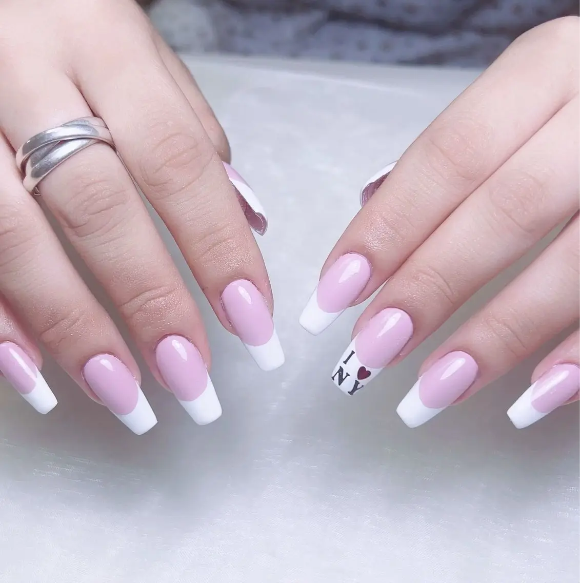 メンズ ネイル フレンチネイル ハンドネイル Nail salon 木にいるのネイルデザイン