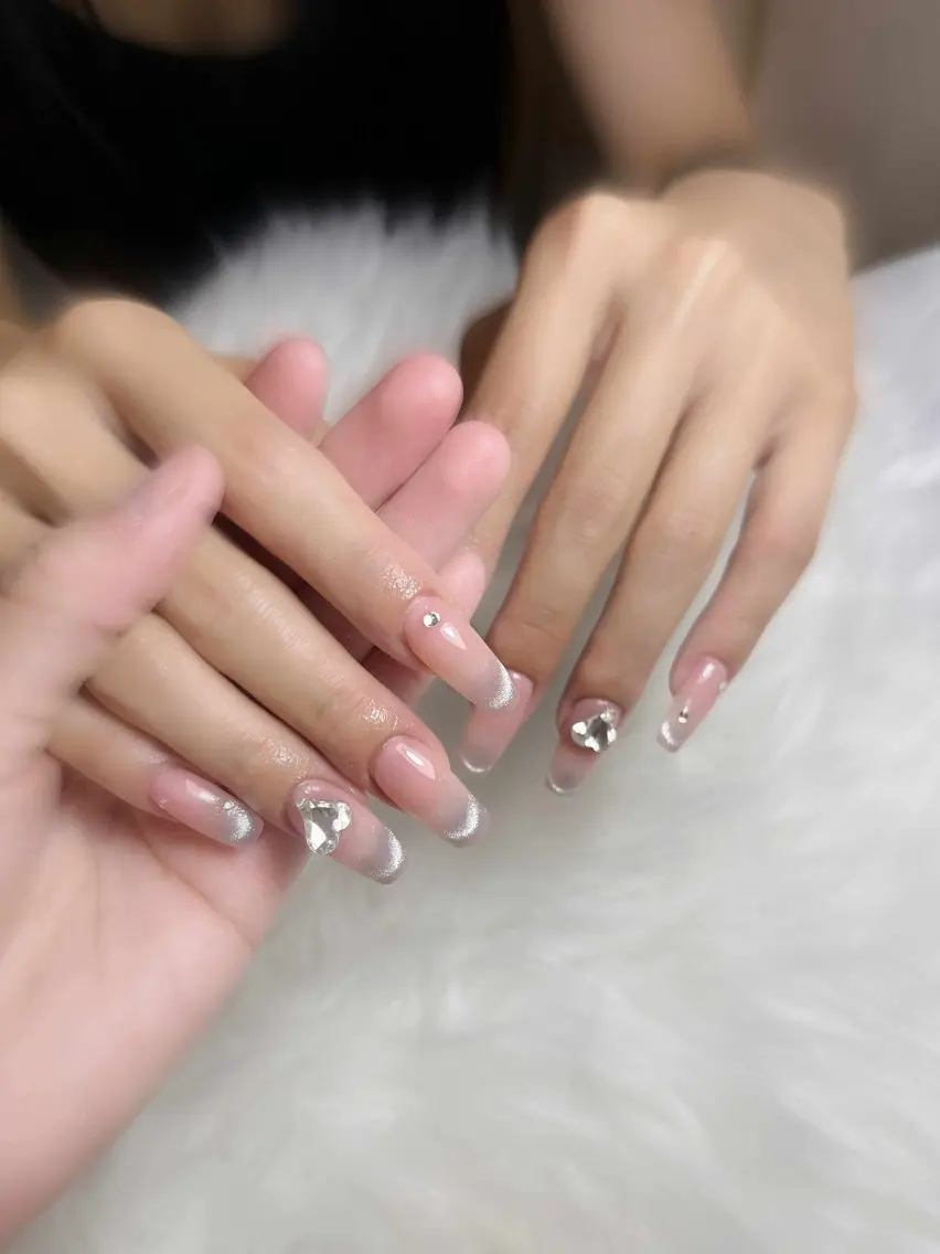 ネイル アートネイル ジェルネイル キラキラネイル ミラーネイル ニュアンスネイル ハンドネイル Ryu nail studioのネイルデザイン