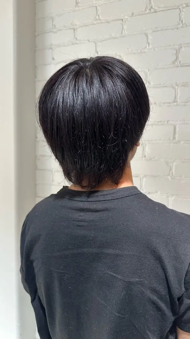 ショート カラー メンズ パープルカラー レッドカラー 宮武 萌のヘアスタイル