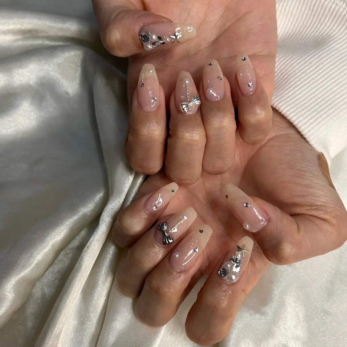 ネイル ハンドネイル 西岡 杏のネイルデザイン