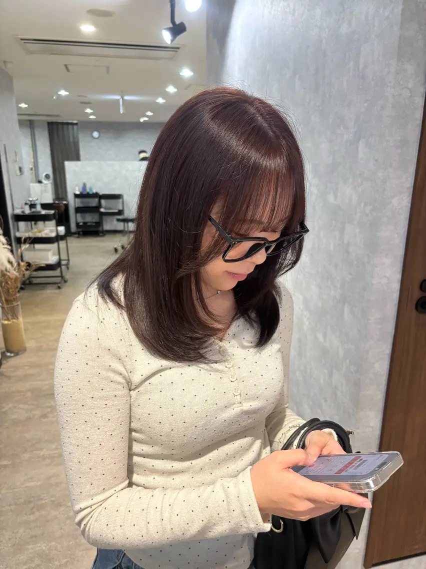 ミディアム カラー カット ヘアカラー トリートメント 🌐NATSUMI 🌐【寒色カラー】のヘアスタイル