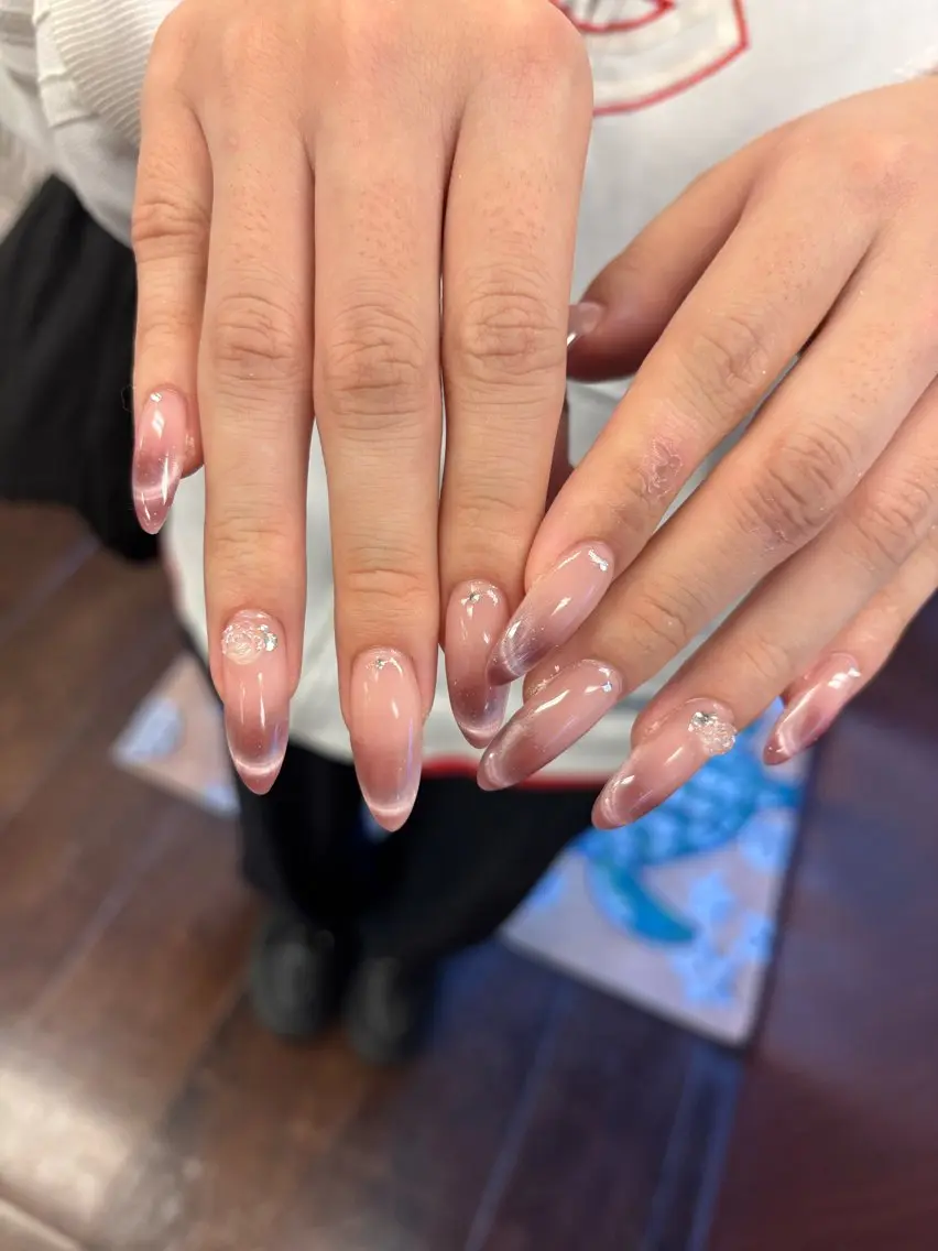 ネイル ハンドネイル AMI 美フォルムネイルのネイルデザイン
