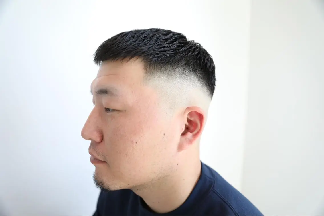 ショート カット 川田 仁のヘアスタイル