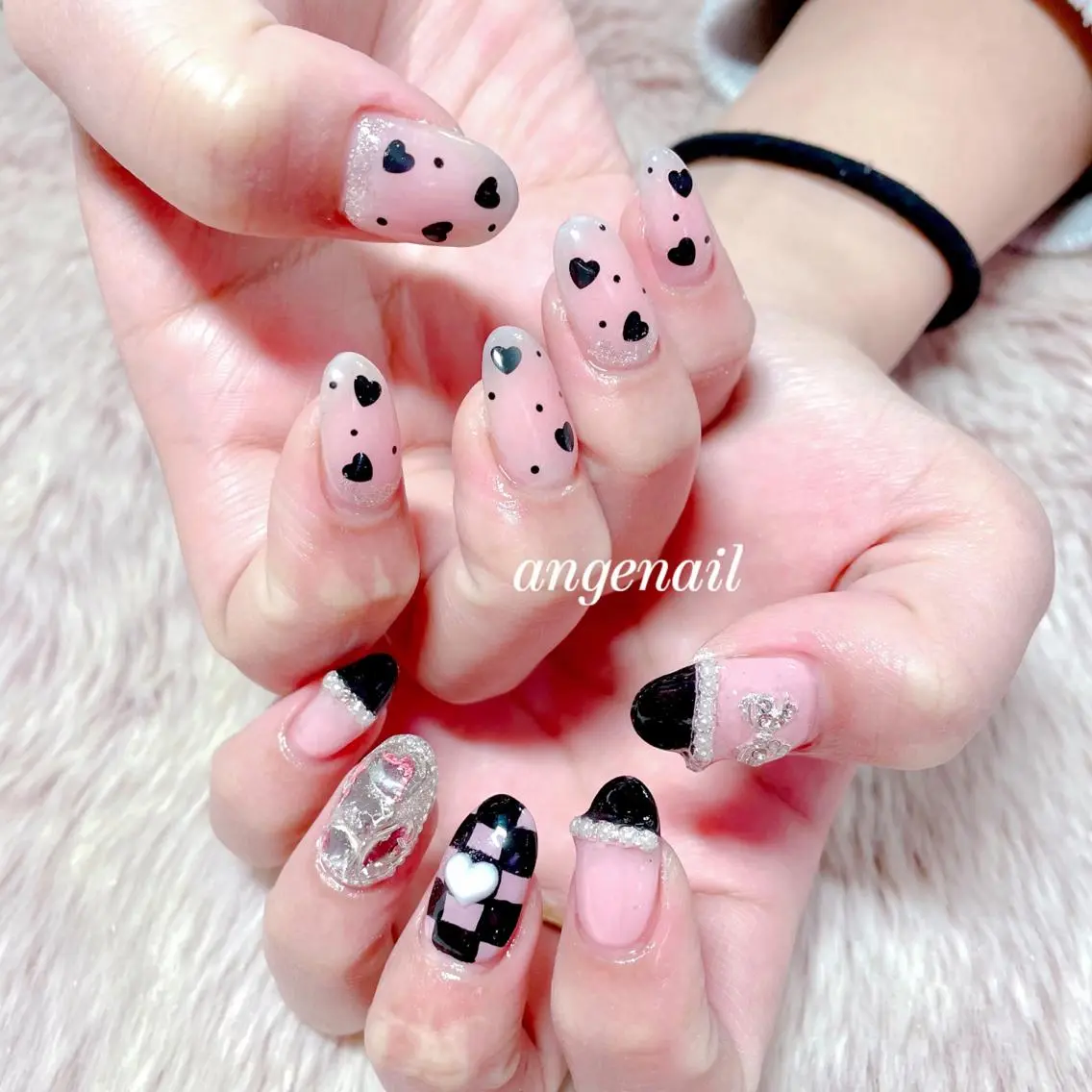 ネイル ハンドネイル オーナーネイリスト MAKIのネイルデザイン