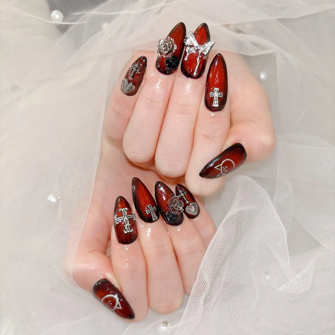 ネイル 赤色 ハンドネイル 中野駅徒歩5分💅 ラクロレのネイルデザイン