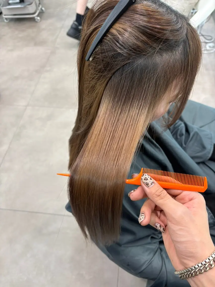 ロング ヘアアレンジ アッシュ ボブ くびれヘア 顔まわりレイヤー 顔周りカット 縮毛矯正 トリートメント ヘアセット 大宮‎縮毛矯正🩵 レイヤー　佐藤和のヘアスタイル