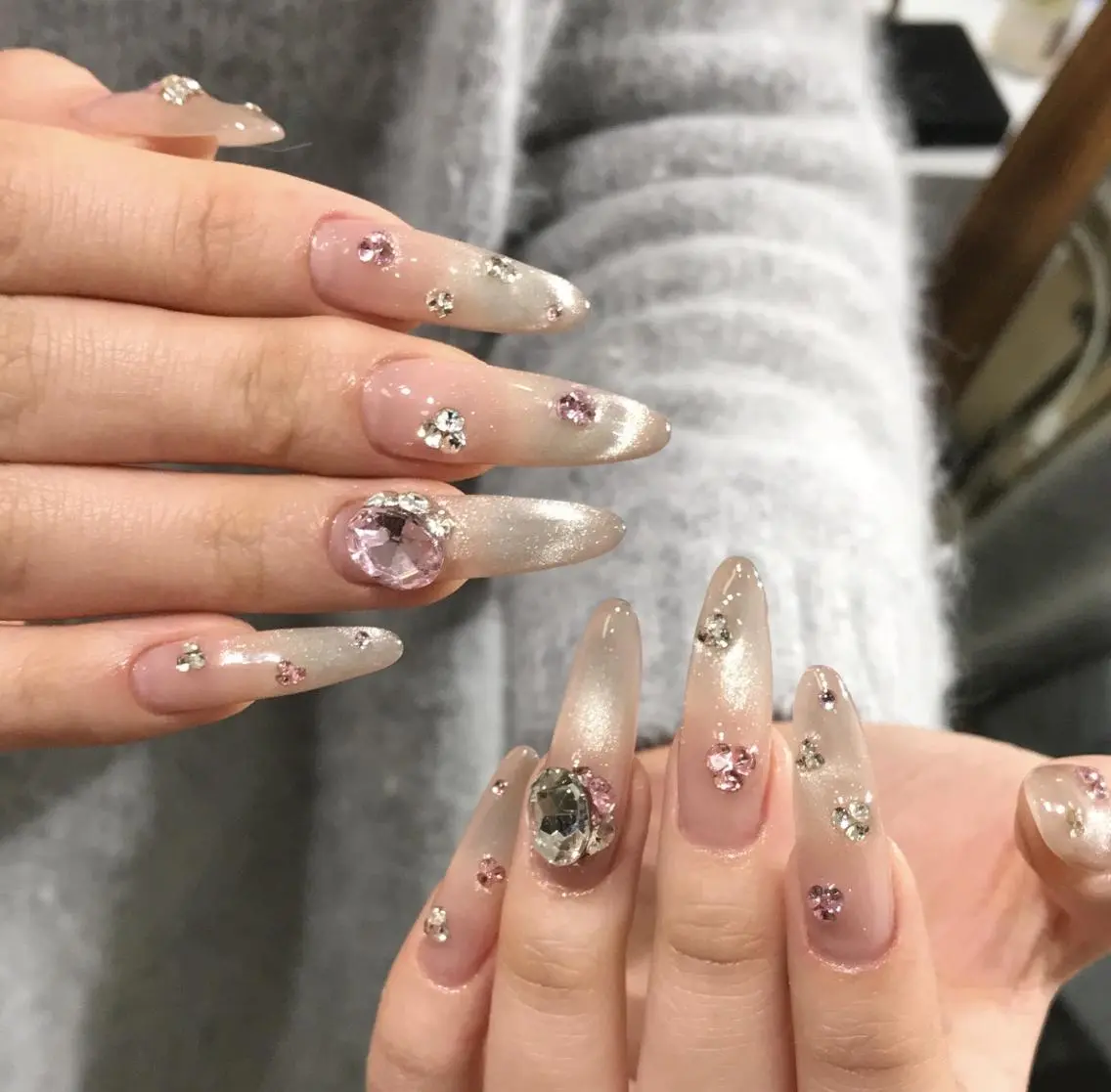 ネイル Serenity 長さ出し専門店💕香のネイルデザイン