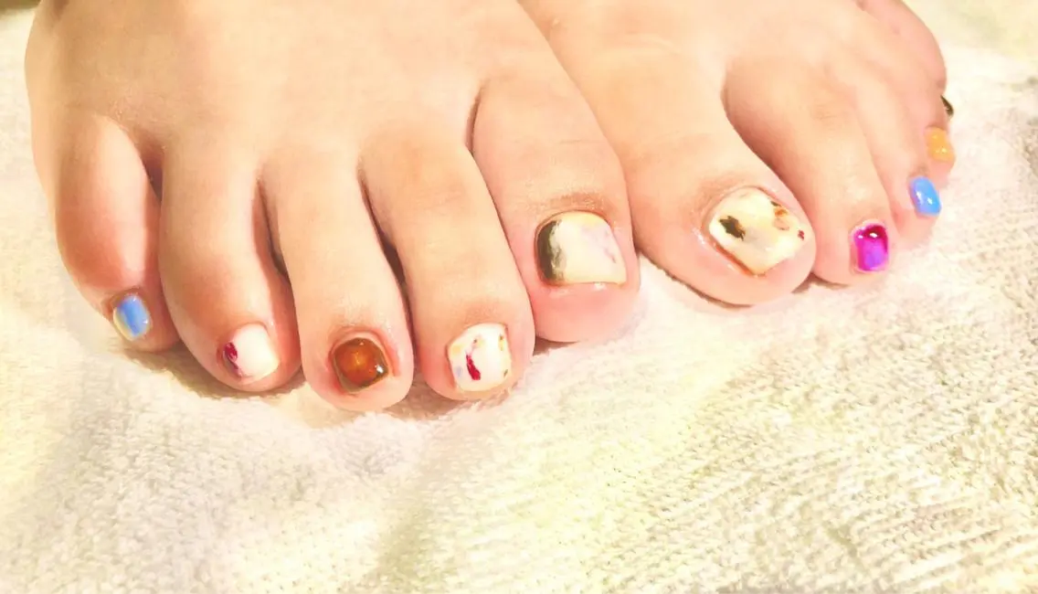 ネイル フットネイル ニュアンスネイル TRAM-nail moriizumiのネイルデザイン