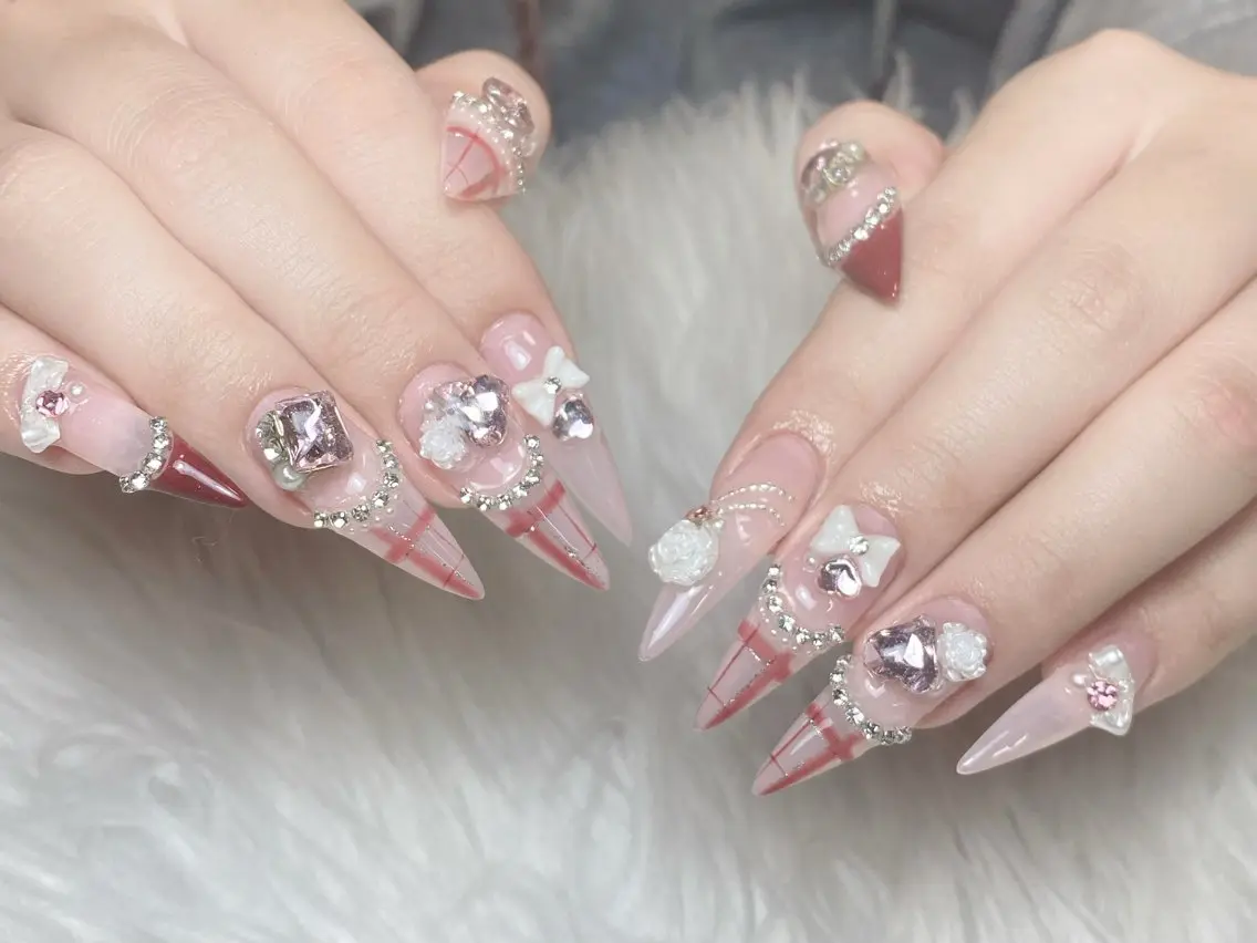 ネイル ハンドネイル ハンドケア REI NAILS SALONのネイルデザイン