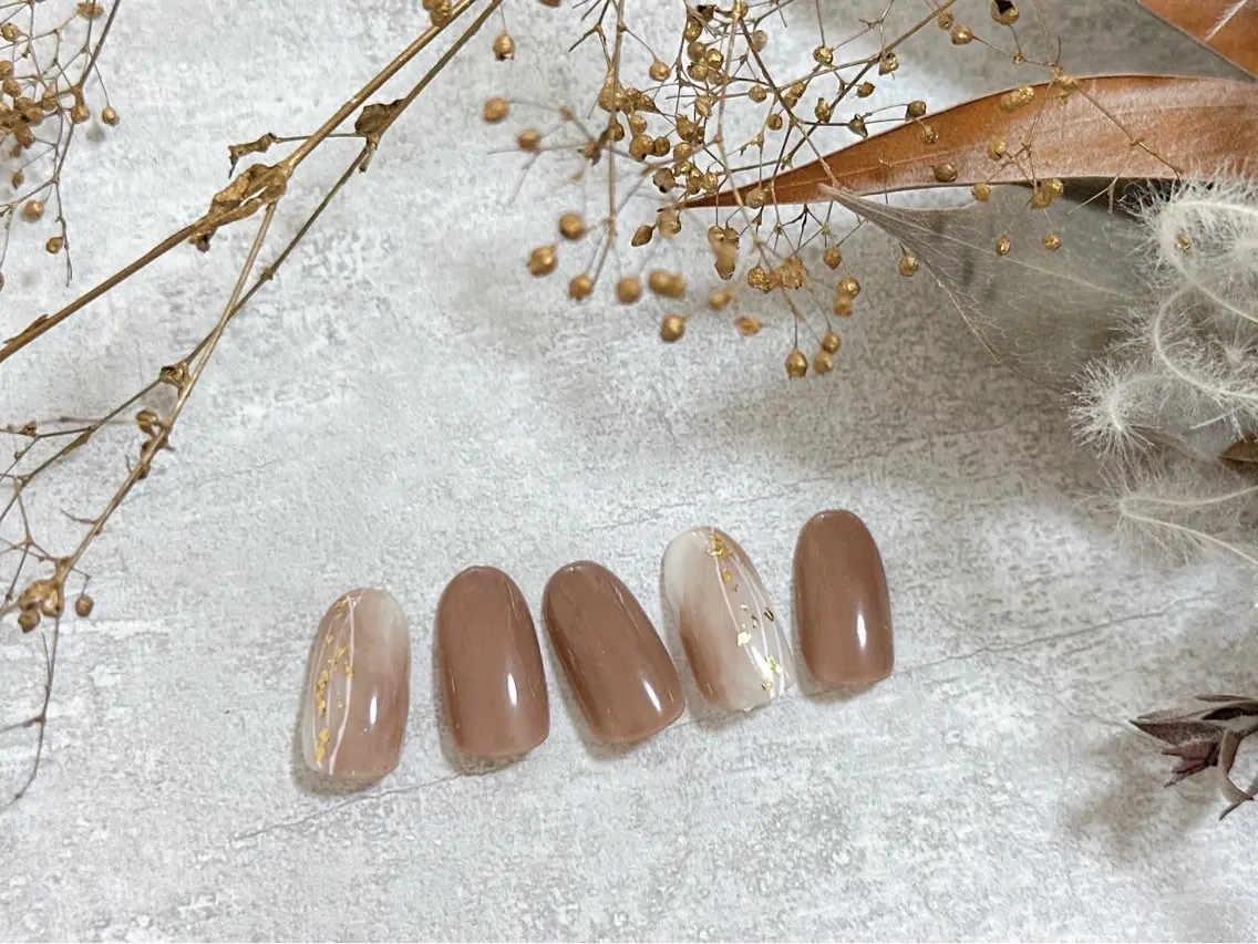 ネイル オーロラネイル フットネイル フレンチネイル ジェルネイル マグネットネイル ハンドネイル mogunail &blowのネイルデザイン