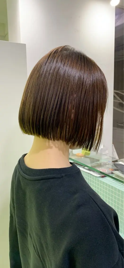 ミディアム 佐藤 志陽のヘアスタイル