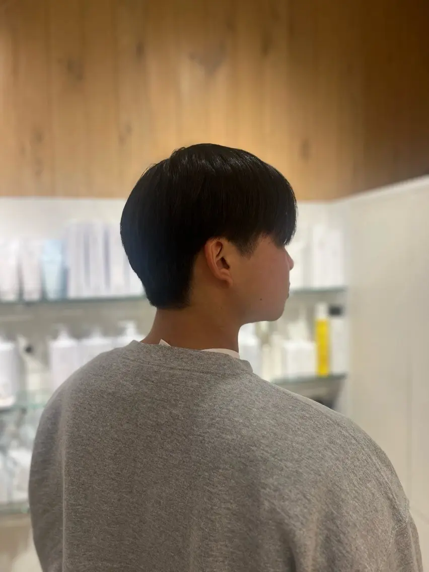 ショート カット あらいしほ /ピンクカラーのヘアスタイル