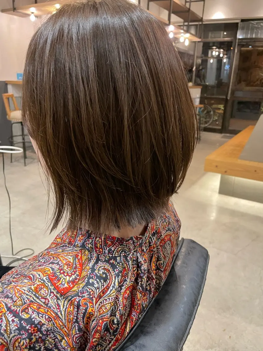 ミディアム ボブ くびれヘア カット lolonois 宮城茉歩呂のヘアスタイル