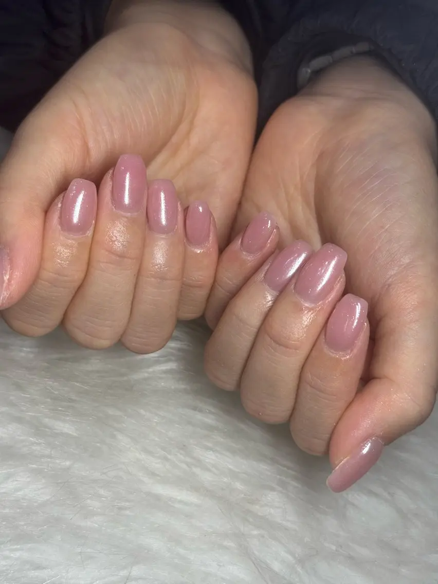 ネイル LAVISH 大和店 emi･:*+のネイルデザイン