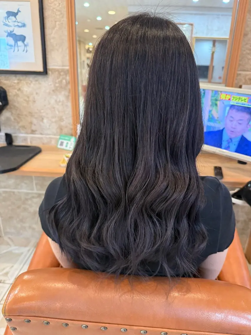 ロング カラー 井関 夢菜のヘアスタイル