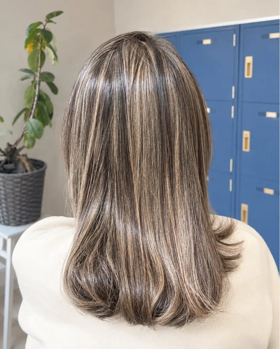 ミディアム Repose AMIのヘアスタイル