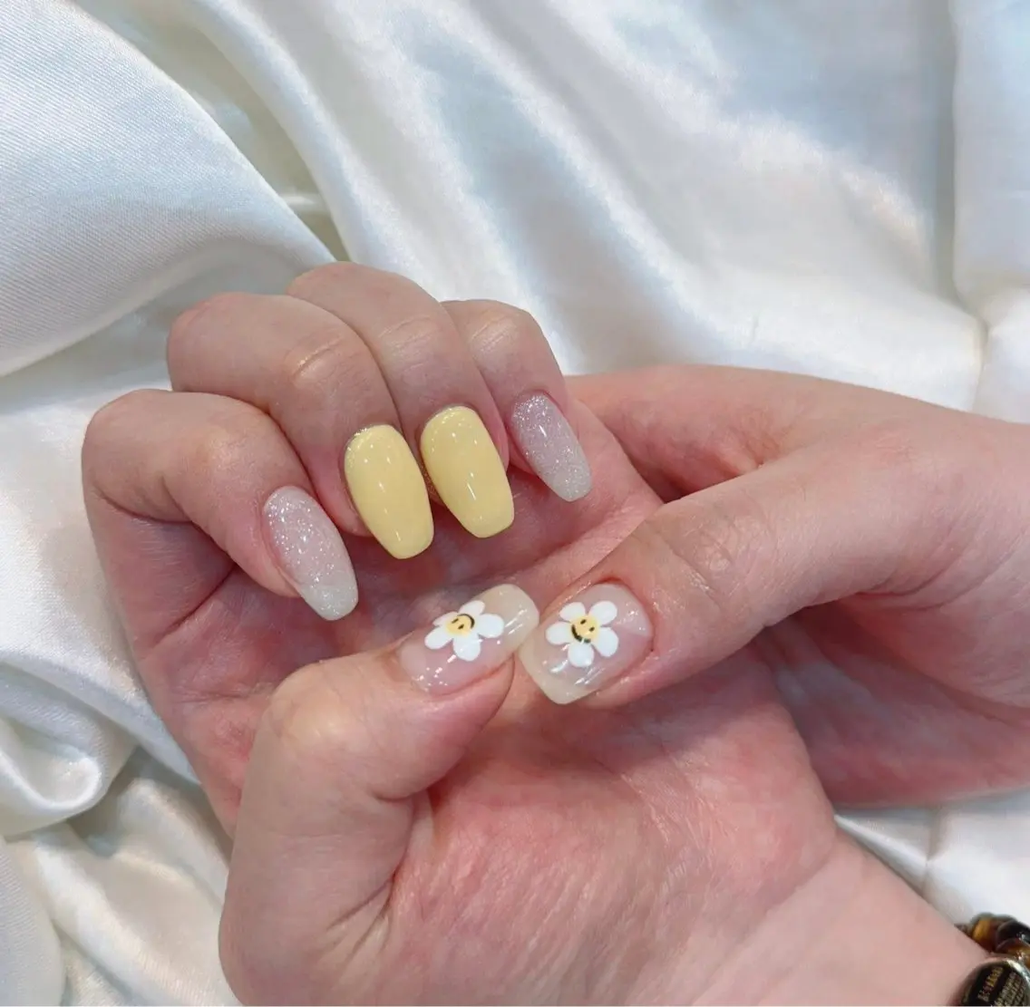 ネイル アートネイル 成人式 ジェルネイル ニュアンスネイル ネイルチップ Kora Nailのネイルデザイン