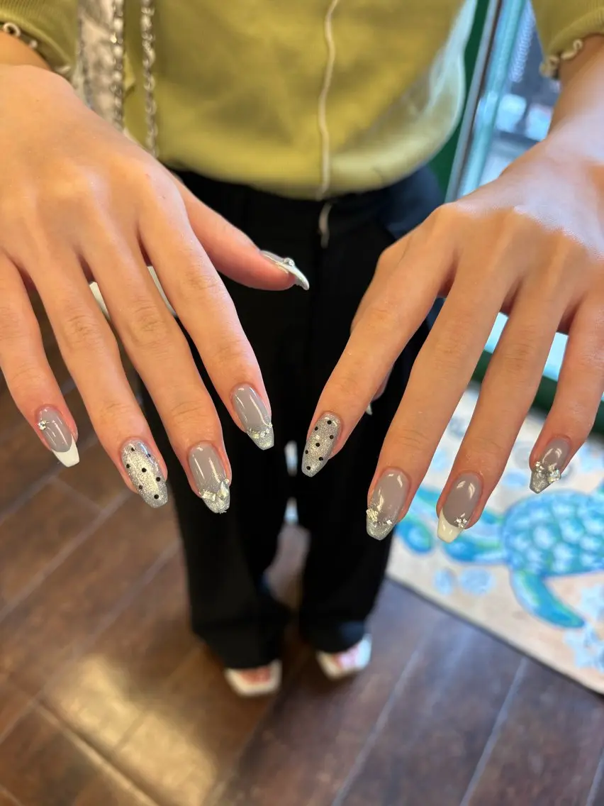 ネイル ハンドネイル AMI 美フォルムネイルのネイルデザイン
