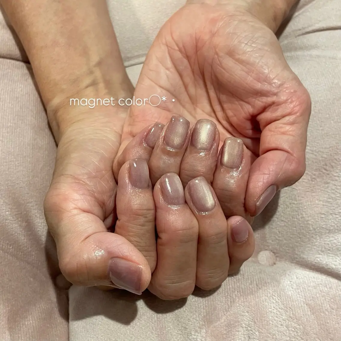 ネイル マグネットネイル マグネットワンカラー ワンカラーネイル petit luxe 🎀narumiのネイルデザイン
