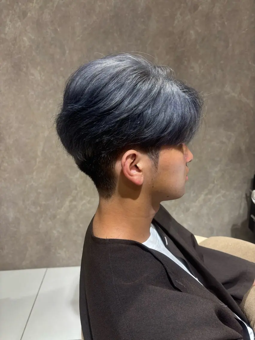 カラー メンズ EARTH三ツ境 舞夏のヘアスタイル