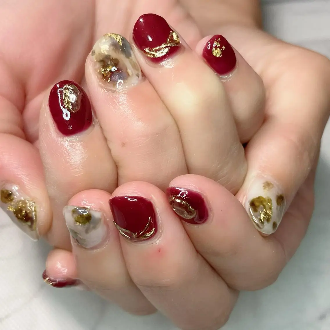 ネイル べっ甲ネイル ボルドー ニュアンスネイル nail salon mのネイルデザイン