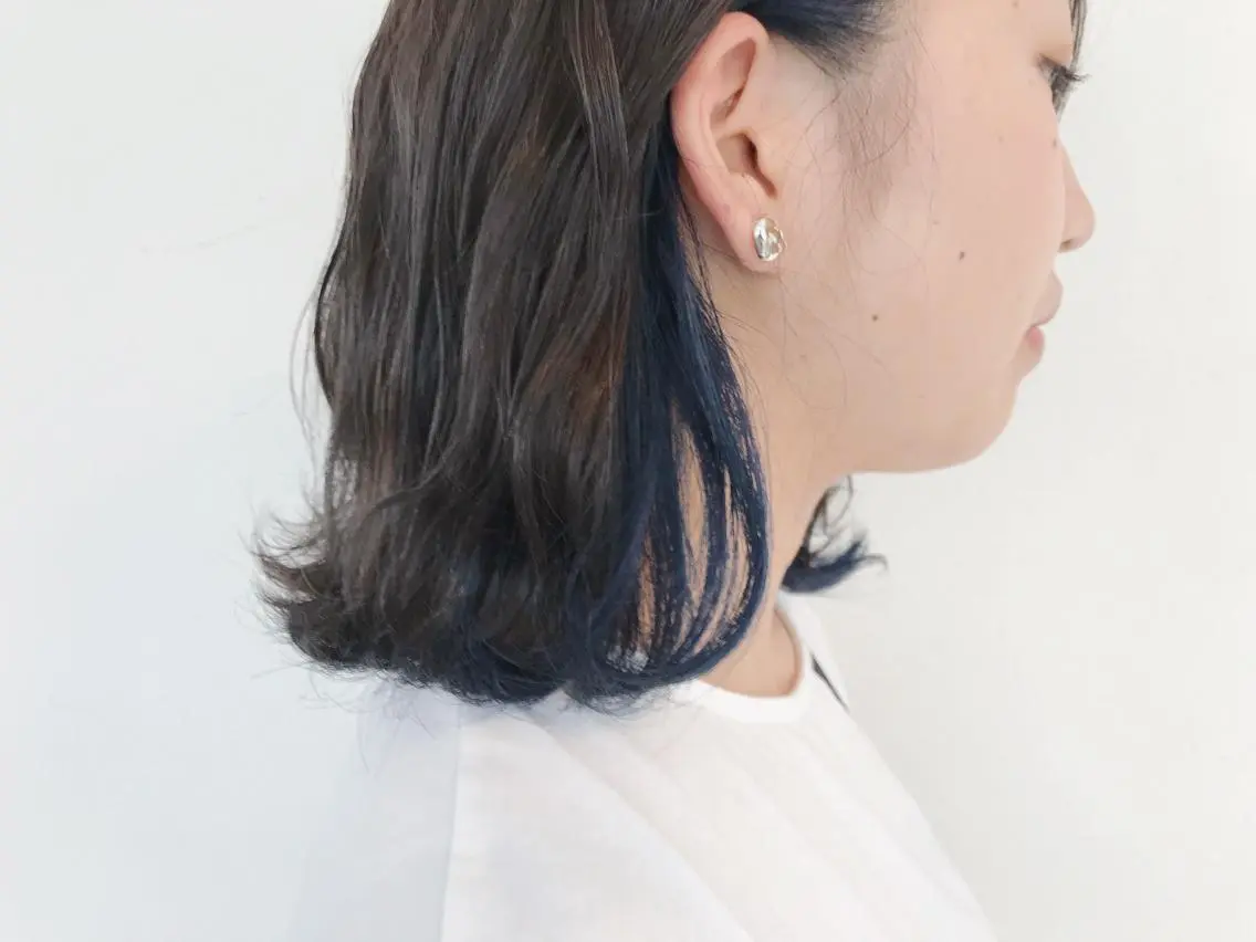 カラー ブリーチ ブルーカラー インナーカラー ヘアカラー トリートメント モリ タカユキ🌵のヘアスタイル