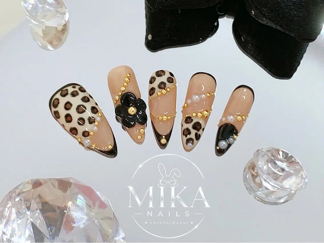 ネイル アートネイル チークネイル ドット フットネイル フレンチネイル ハンドネイル 🌷Luna Mika🌷のネイルデザイン