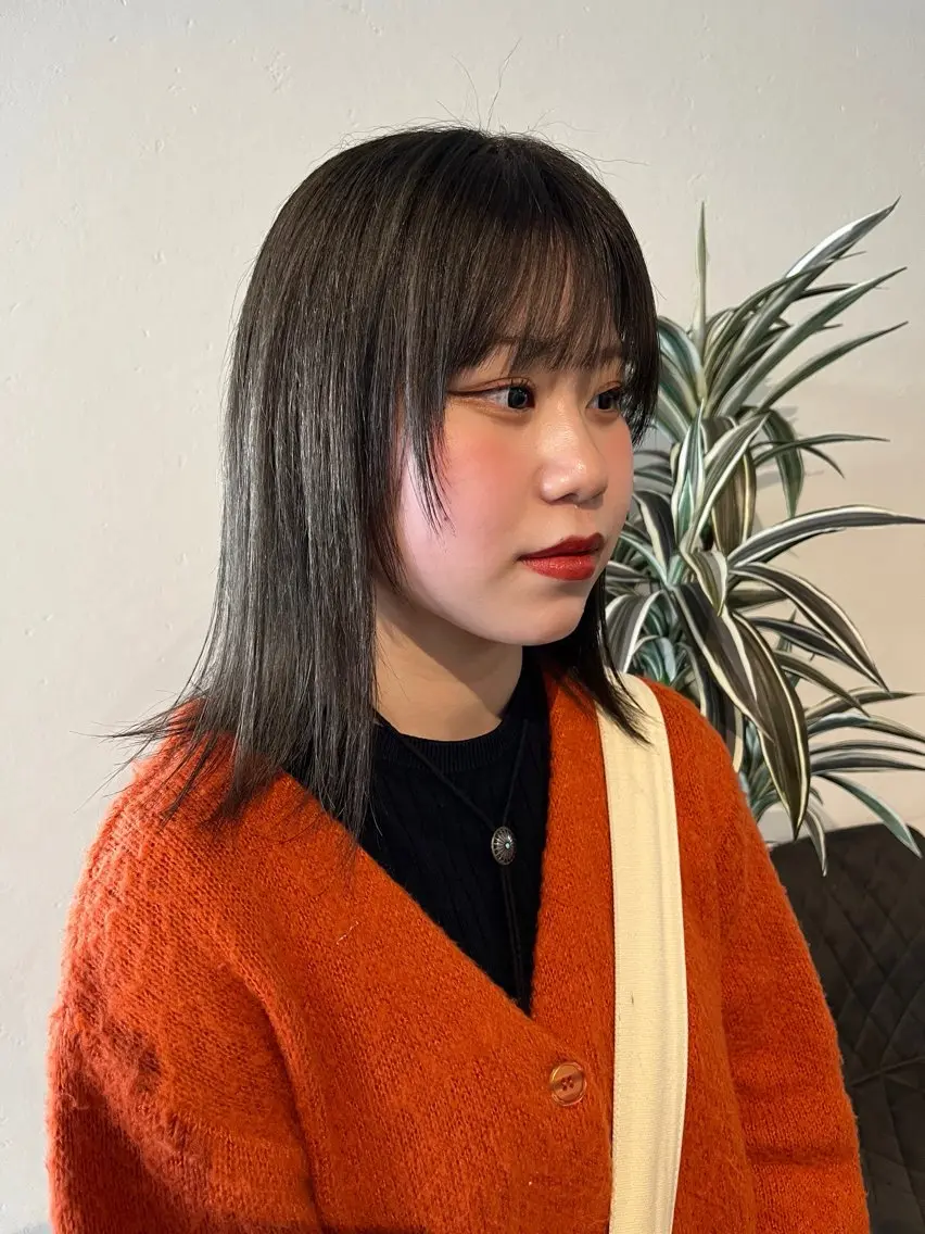 ミディアム カラー ミディアムレイヤー ボブ 韓国風ヘア レイヤーカット ウルフカット カット ヘアカラー 桃果 momokaのヘアスタイル