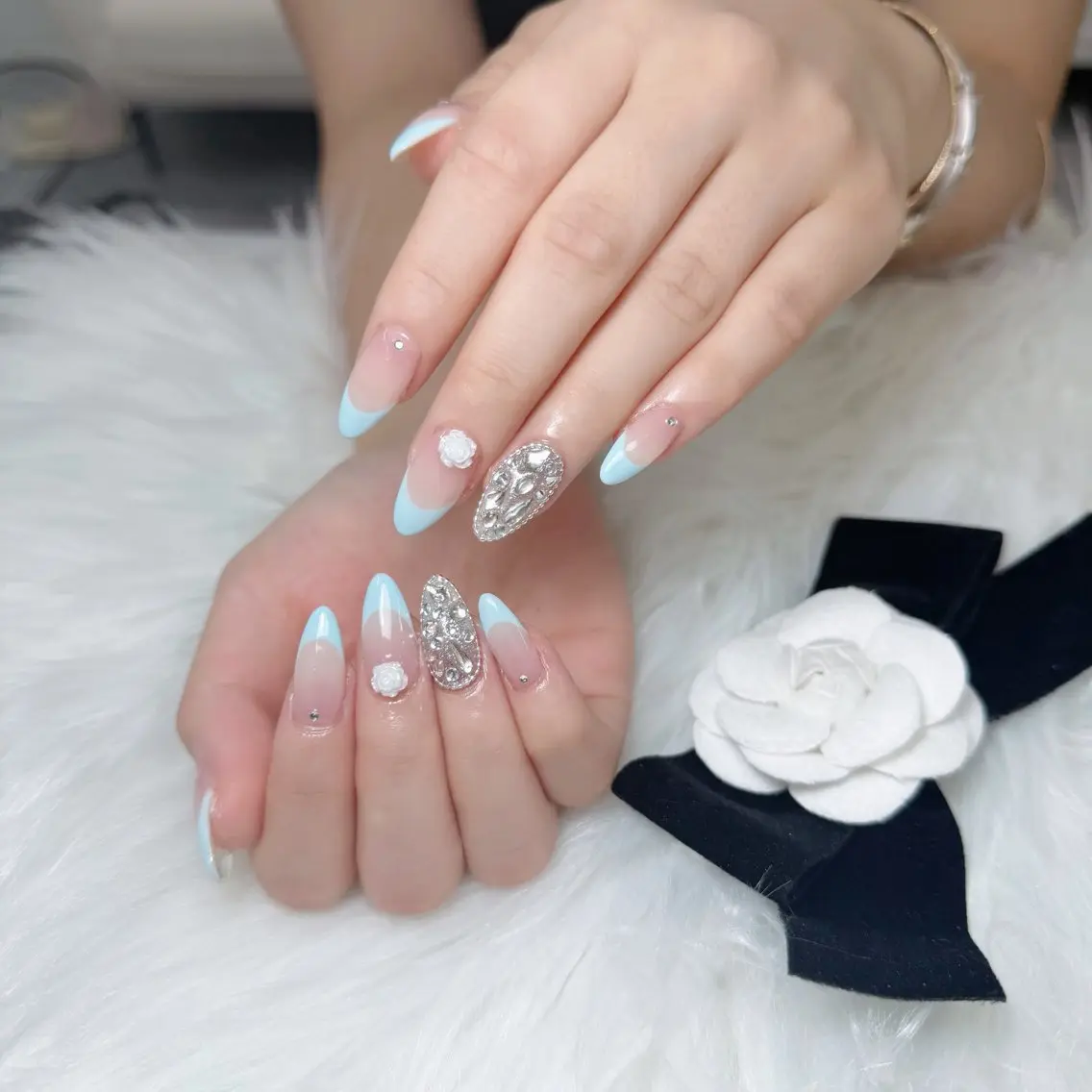 ネイル フレンチネイル キラキラネイル 韓国ネイル シンプルネイル ワンホンネイル ハンドネイル MEI Nailのネイルデザイン