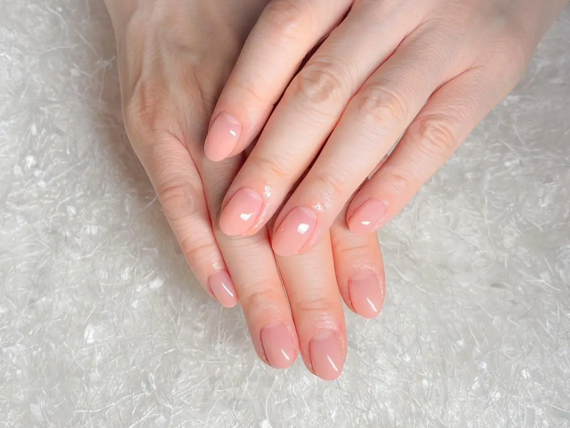 ネイル 長さ出し フレンチネイル ジェルネイル グラデーション 韓国ネイル ハンドネイル Nail&eye Belire 新宿のネイルデザイン