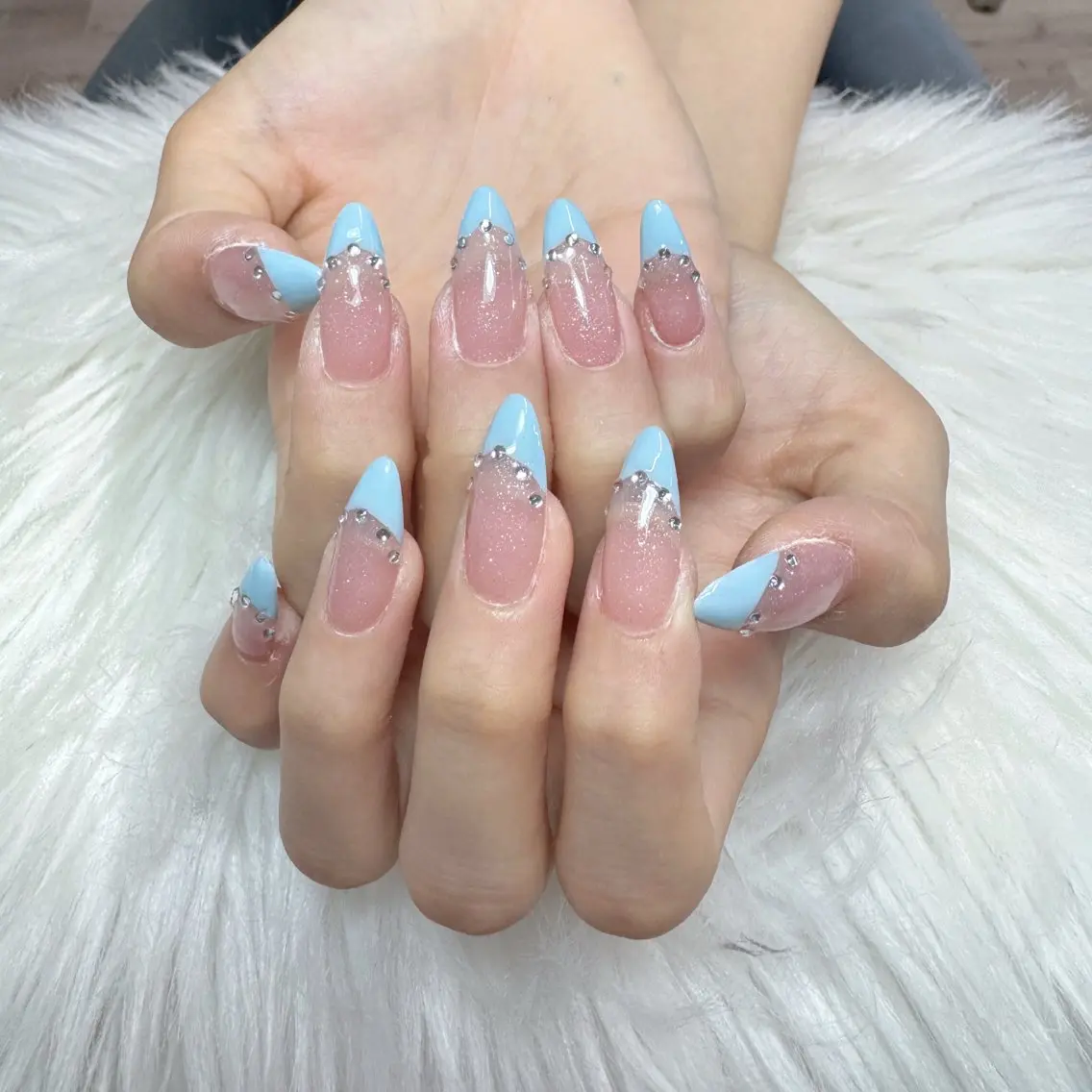 ネイル ハンドネイル 🎀nana🫧 ワンホンネイル🎀のネイルデザイン