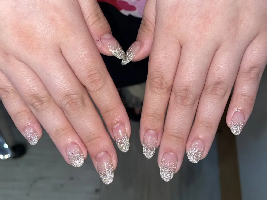 ネイル フラッシュネイル ラメ(グリッター) ラメグラデーション Nail salon BINIKKIのネイルデザイン