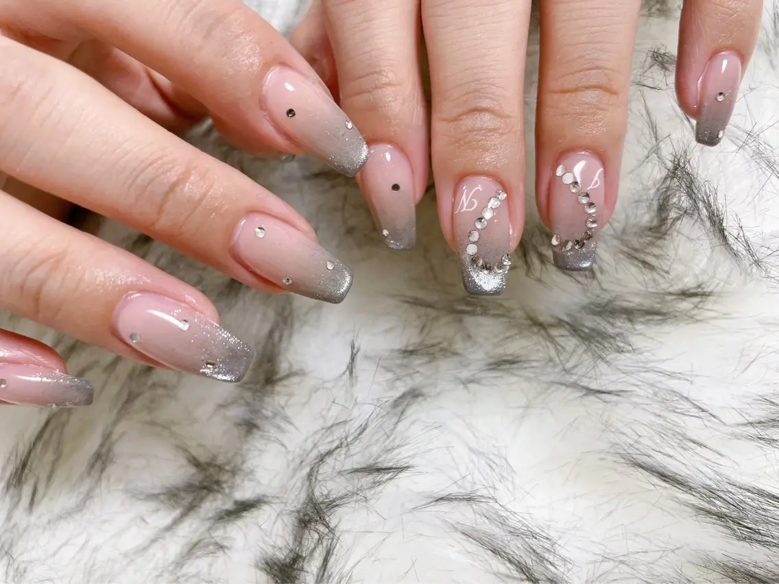 ネイル ジェルネイル 韓国ネイル マグネットネイル メンズネイル パラジェル kiki nail たまプラーザのネイルデザイン