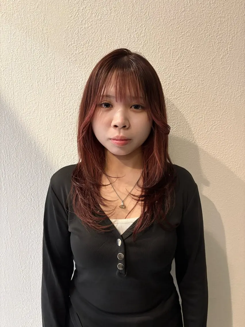 セミロング カット 高見堂 光のヘアスタイル