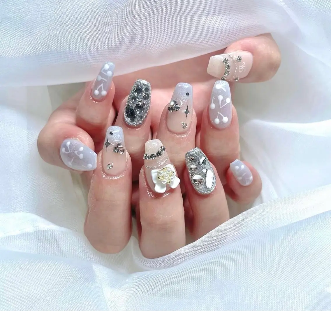 ネイル ハンドネイル Sii nail 🤍SAKIのネイルデザイン