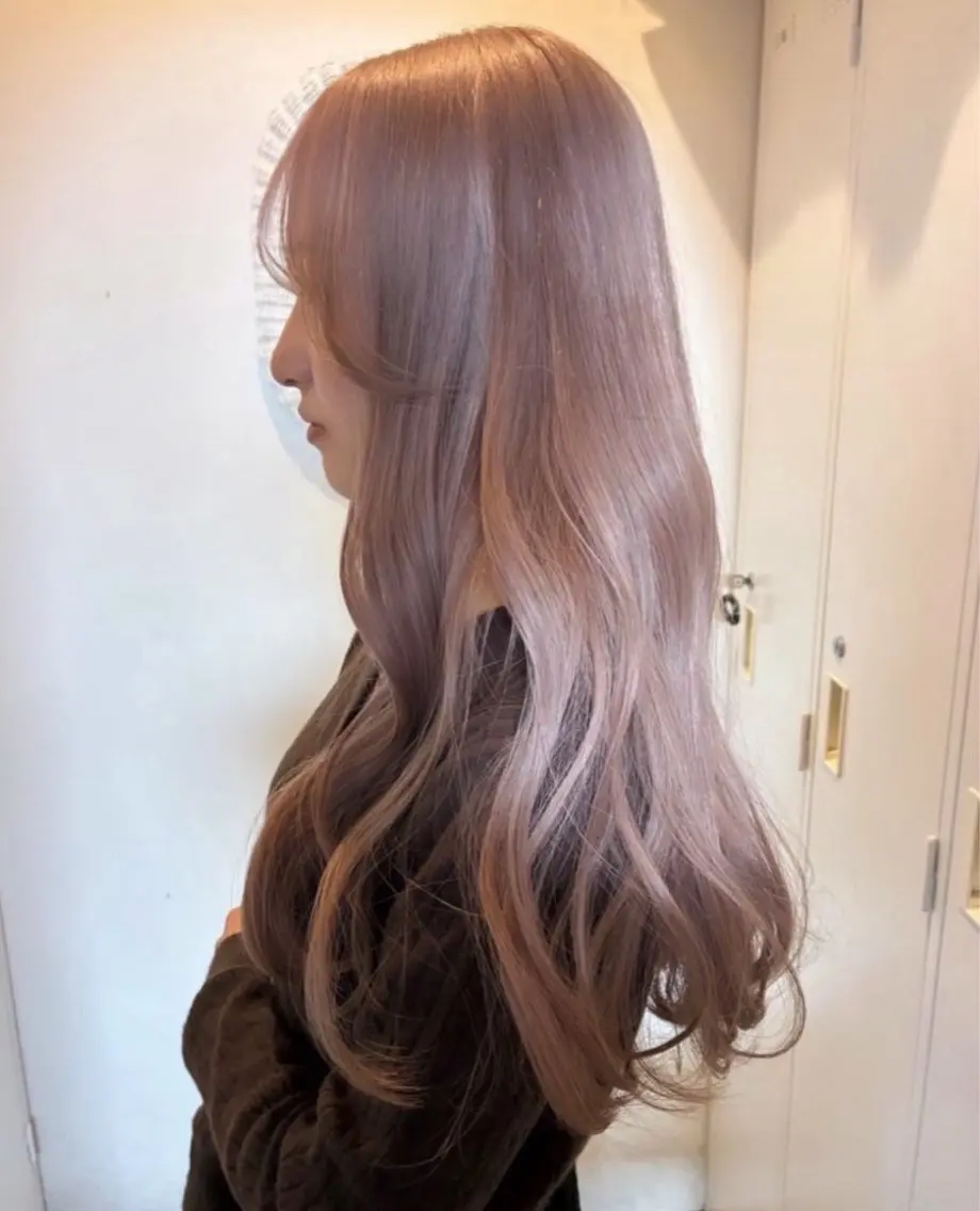 ロング ヘアカラー トリートメント nacoハイトーン ベージュ🍒のヘアスタイル