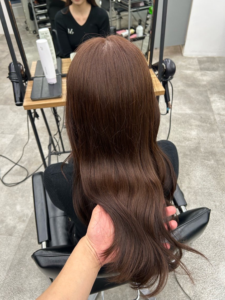 ロング カラー ブラウンカラー チョコレートブラウン ヘアカラー 透明感カラー ASUYAのヘアスタイル