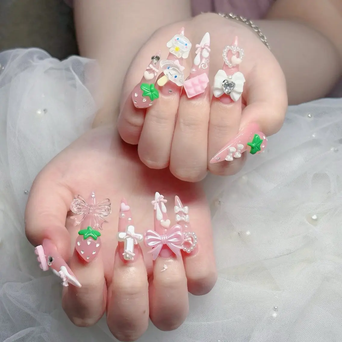 ネイル フットネイル フレンチネイル グラデーション 韓国ネイル ロングネイル ハンドネイル Hani Nail Salonのネイルデザイン