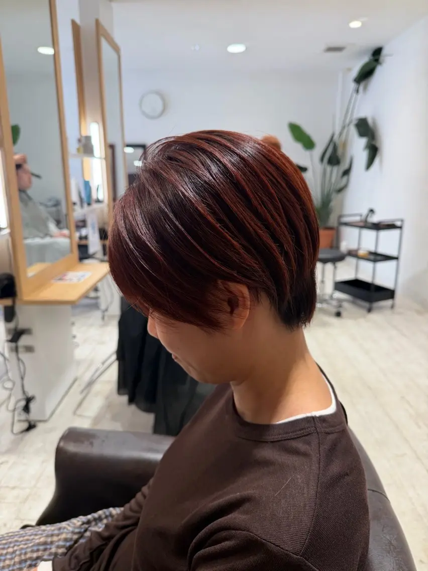 ショート カット ヘアカラー トリートメント 能松 玲奈のヘアスタイル