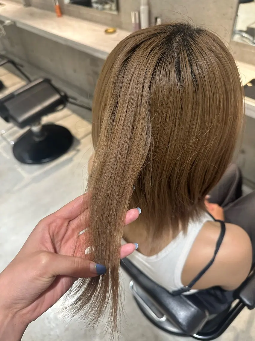 ショート カラー ブリーチ ニュアンスカラー/ amikaのヘアスタイル