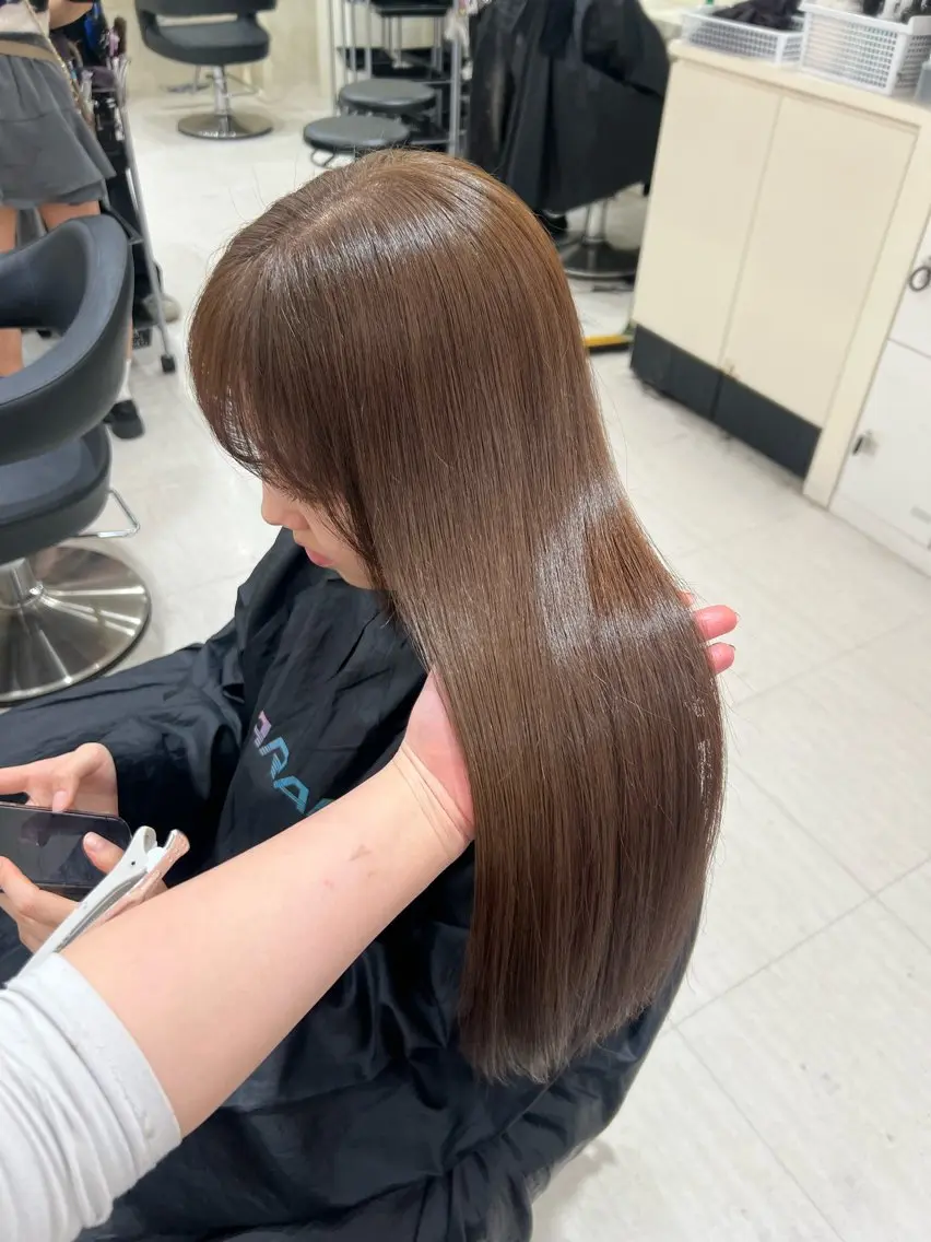 ロング カラー ヘアアレンジ ヘアカラー トリートメント 韓国レイヤー&ピンク 艶髪🩶maikoのヘアスタイル